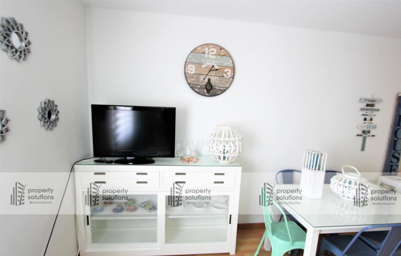 La Carihuela - Apartamento De 3 Dormitorios -A 300Mtrs De La Playa Торремолинос Экстерьер фото