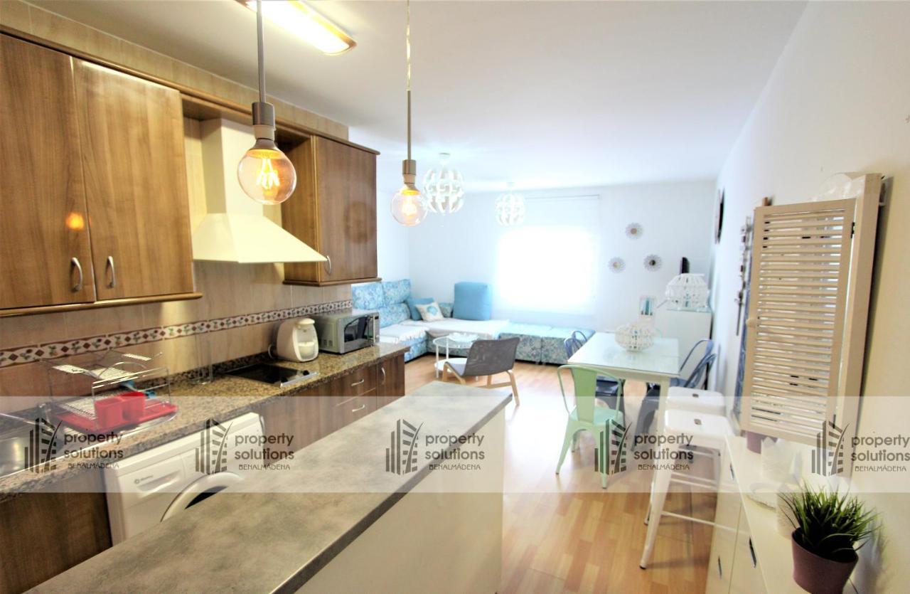 La Carihuela - Apartamento De 3 Dormitorios -A 300Mtrs De La Playa Торремолинос Экстерьер фото