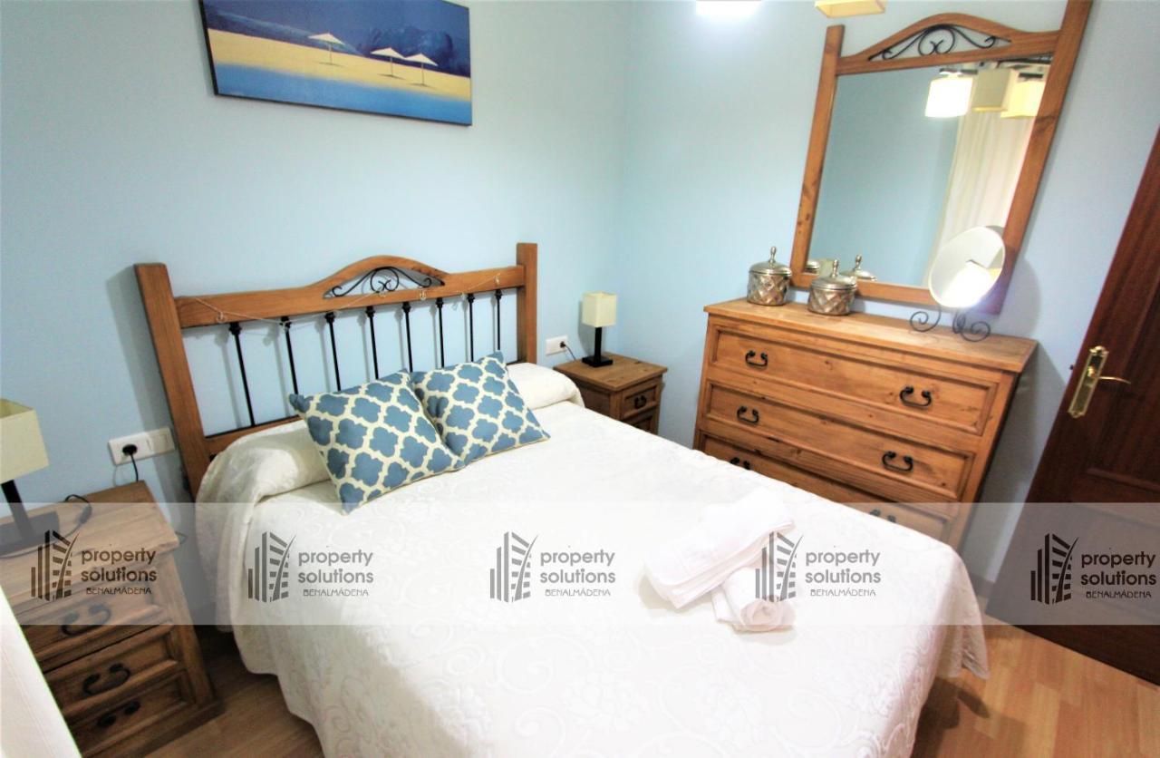 La Carihuela - Apartamento De 3 Dormitorios -A 300Mtrs De La Playa Торремолинос Экстерьер фото